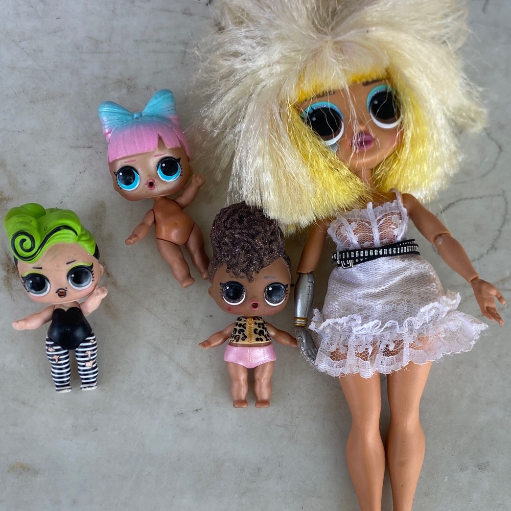 L.O.L. Surprise! Fashion Doll Set with Blonde and Pink Hair